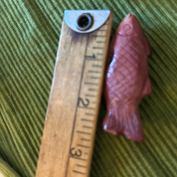 Rare Pink Mookaite Crystal Fish - Picture 4 of 4